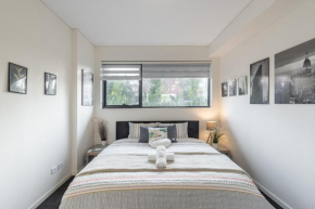 Cozy Kingbed Apt Study Homebush Sleeps 5